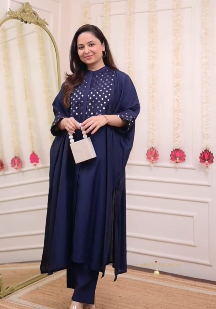 Noor-e-Nazar: Navy Blue Mirror Work Kurta Set for Festive Glam