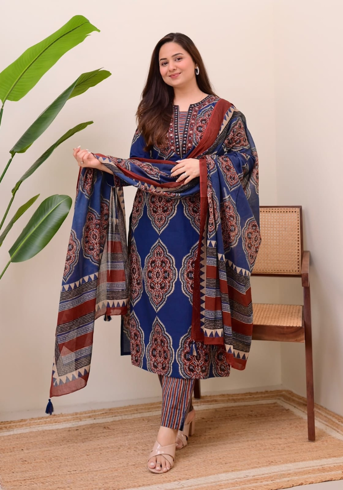 Elegant Mughal-Inspired Printed Suits Set for Women