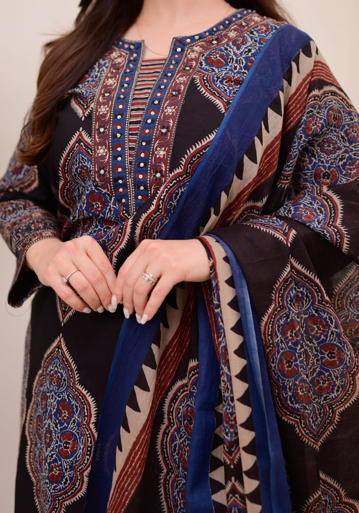 Elegant Mughal-Inspired Printed Suits Set for Women