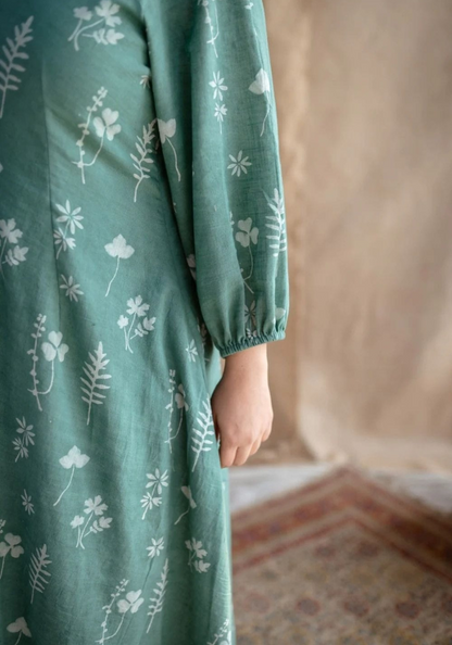 Meadow Muse Green Midi Dress | Stylish Puff Sleeve Look