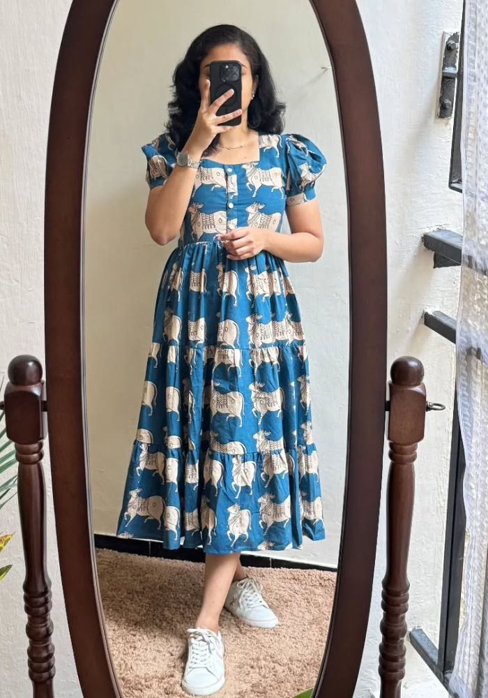 Chic Blue Animal Print Cotton Dress