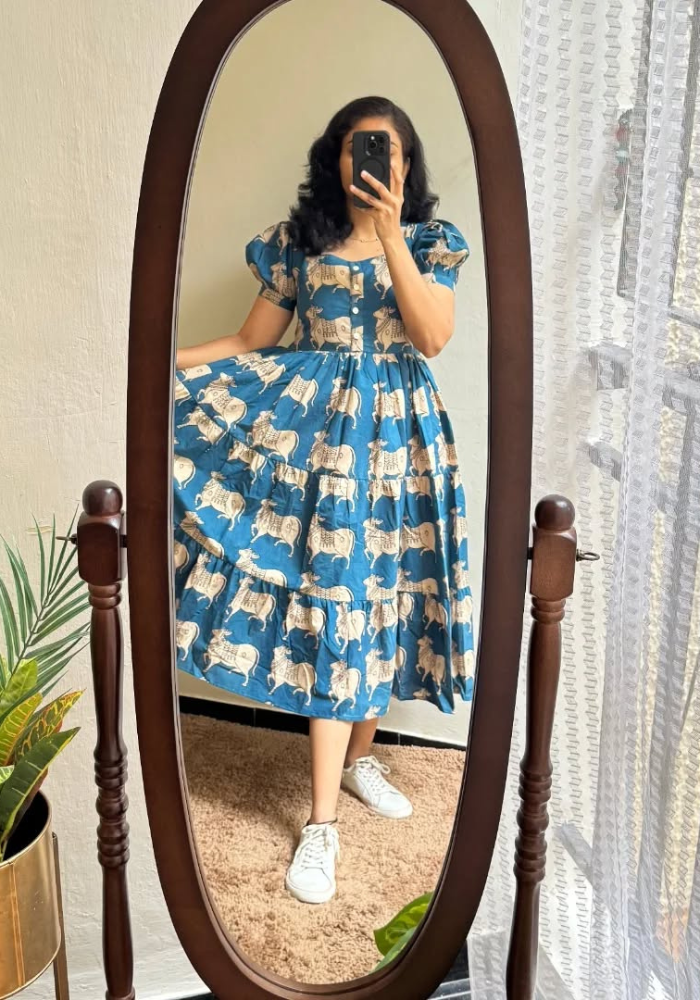 Chic Blue Animal Print Cotton Dress